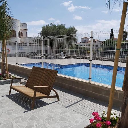 Apartament Amb Piscina Empuriabrava Exterior photo